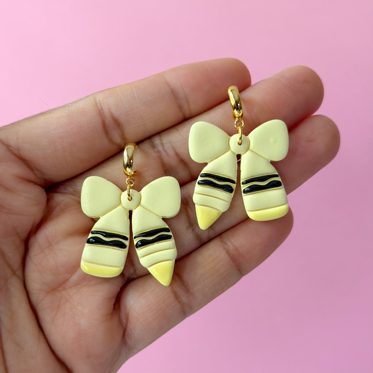 Butter Crayon Bows