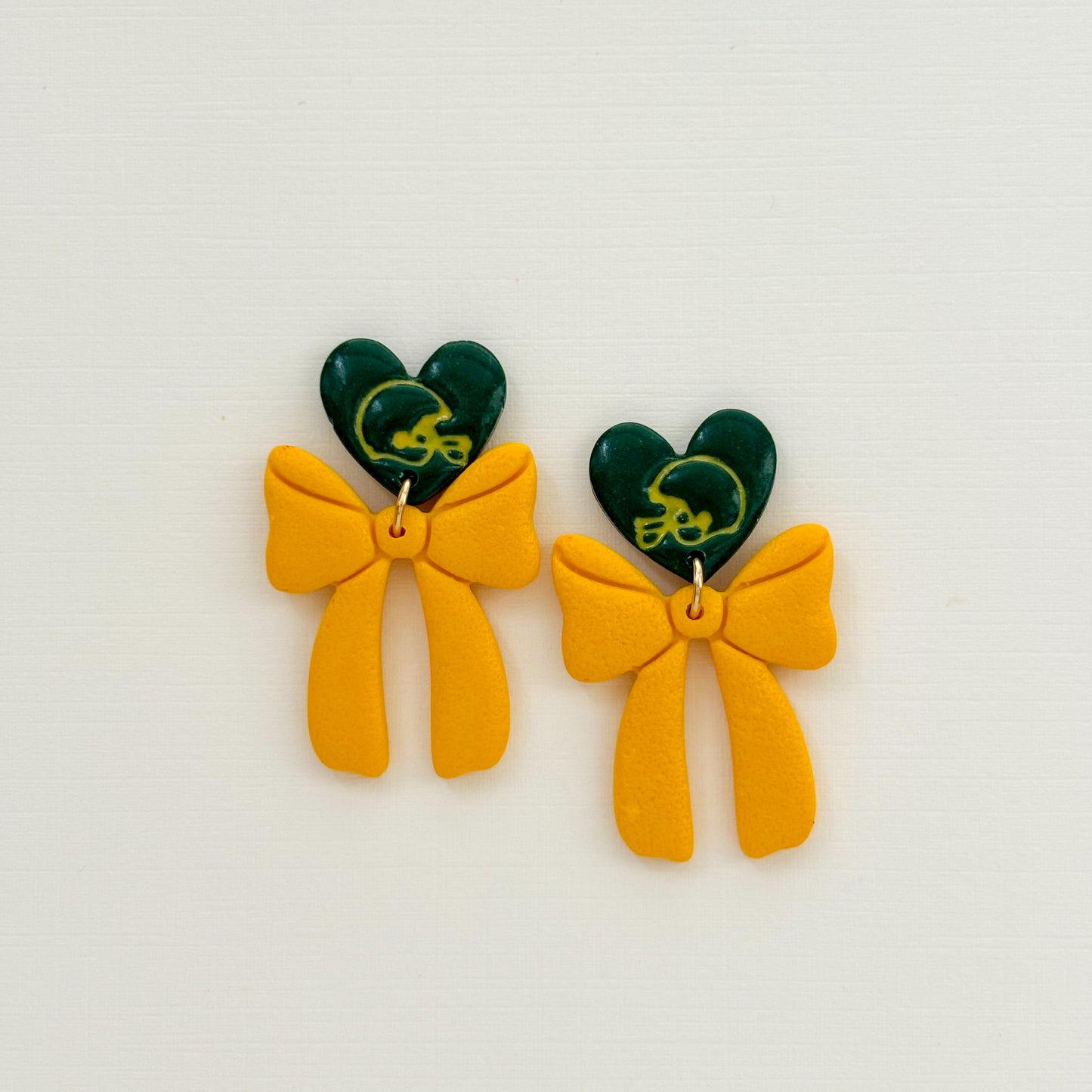 Helmet Heart Bow Dangles - Choose Team
