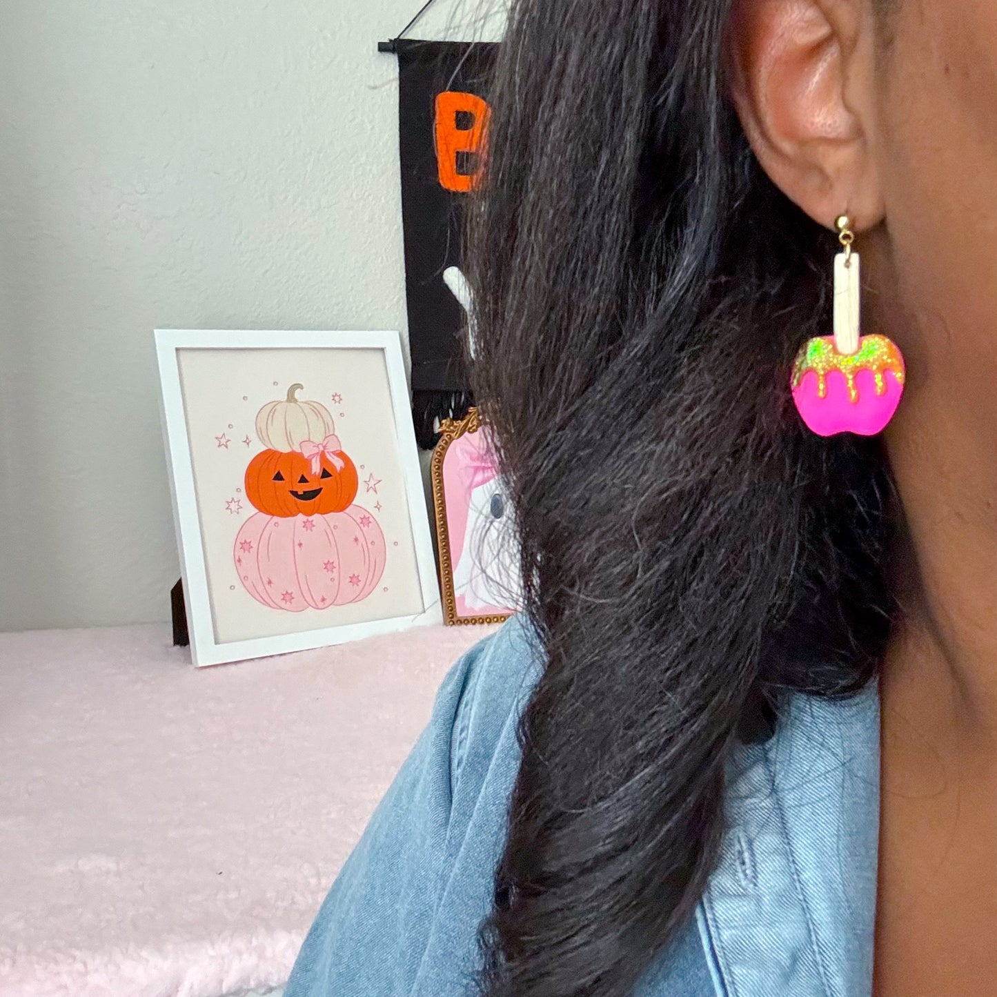 Caramel Apple Dangles - Hot Pink