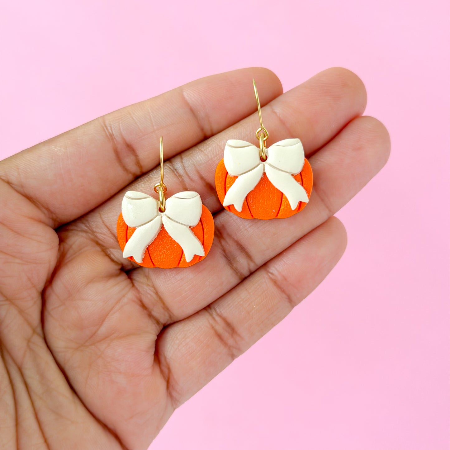 Pumpkin Bow Dangles - Beige Bow