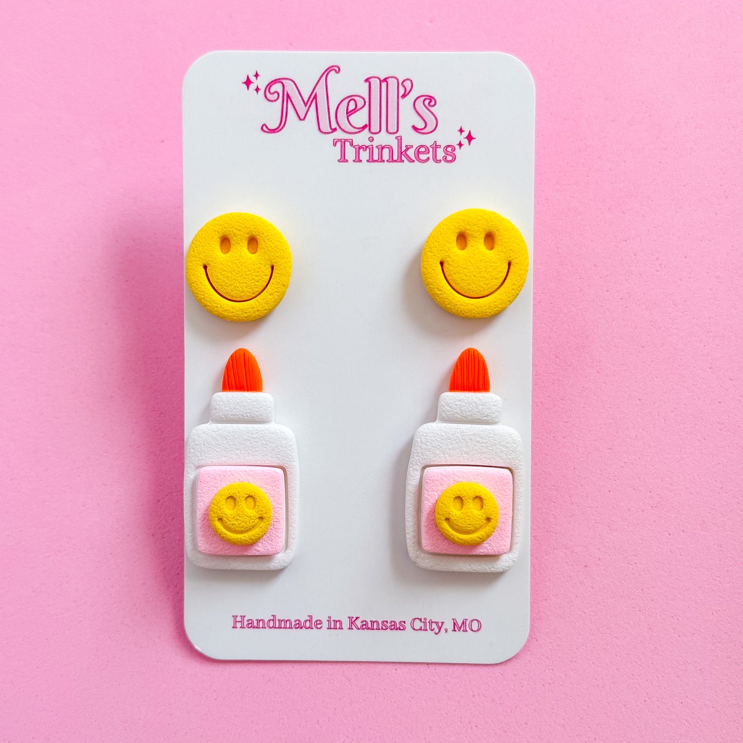 All Smiles & Glue Stud Pack - Yellow Smileys